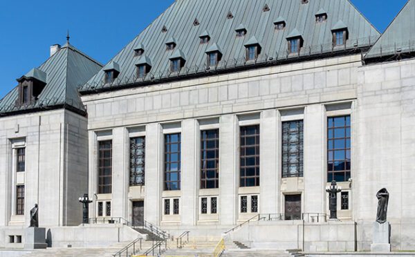 Arrêt Yatar : l’existence d’un droit d’appel circonscrit n’empêche pas le contrôle judiciaire