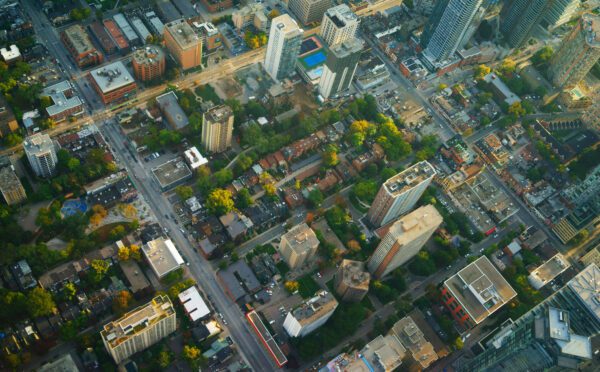 En vertu de la Loi type de la CNUDCI, les arbitres ont une obligation objective de déclaration, sans qu’il soit nécessaire de prendre en considération les attentes subjectives des parties