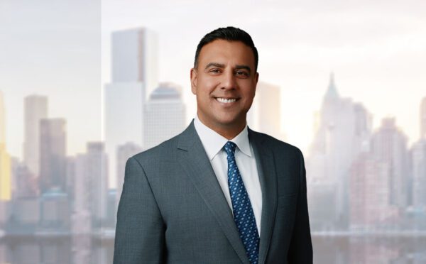 (Ricco) A.S. Bhasin se joint en qualité d’associé au groupe Droit des sociétés d’Osler