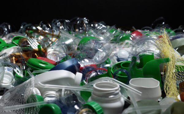 Publication du Guide de déclaration au Registre fédéral sur les plastiques – phase 1