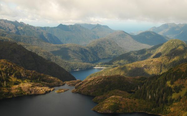 Le Canada suit l’exemple de la Colombie-Britannique et reconnaît le titre de la Nation haïda sur les îles Haïda Gwaii
