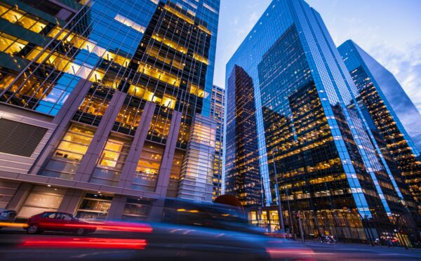 Le gouvernement fédéral condamné à verser des centaines de millions de dollars à des investisseurs pour ne pas avoir respecté ses promesses lors de la délivrance de licences de spectre par enchères relatives aux services sans fil